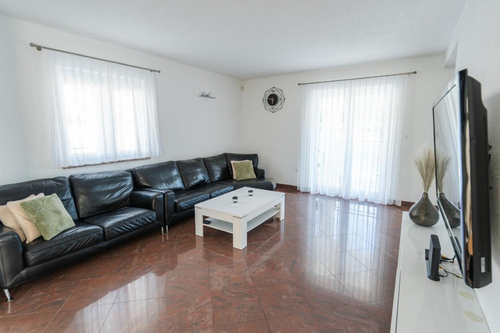 Ferienhaus Tatjana mit Pool, Aufnahme 7